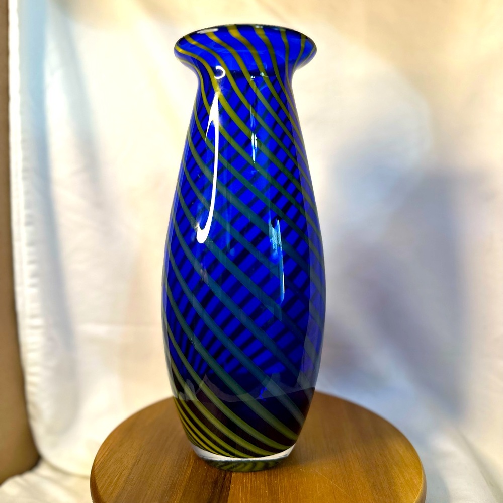 Blue with yellow optic stripe art Glass Vase. VTG. 11”